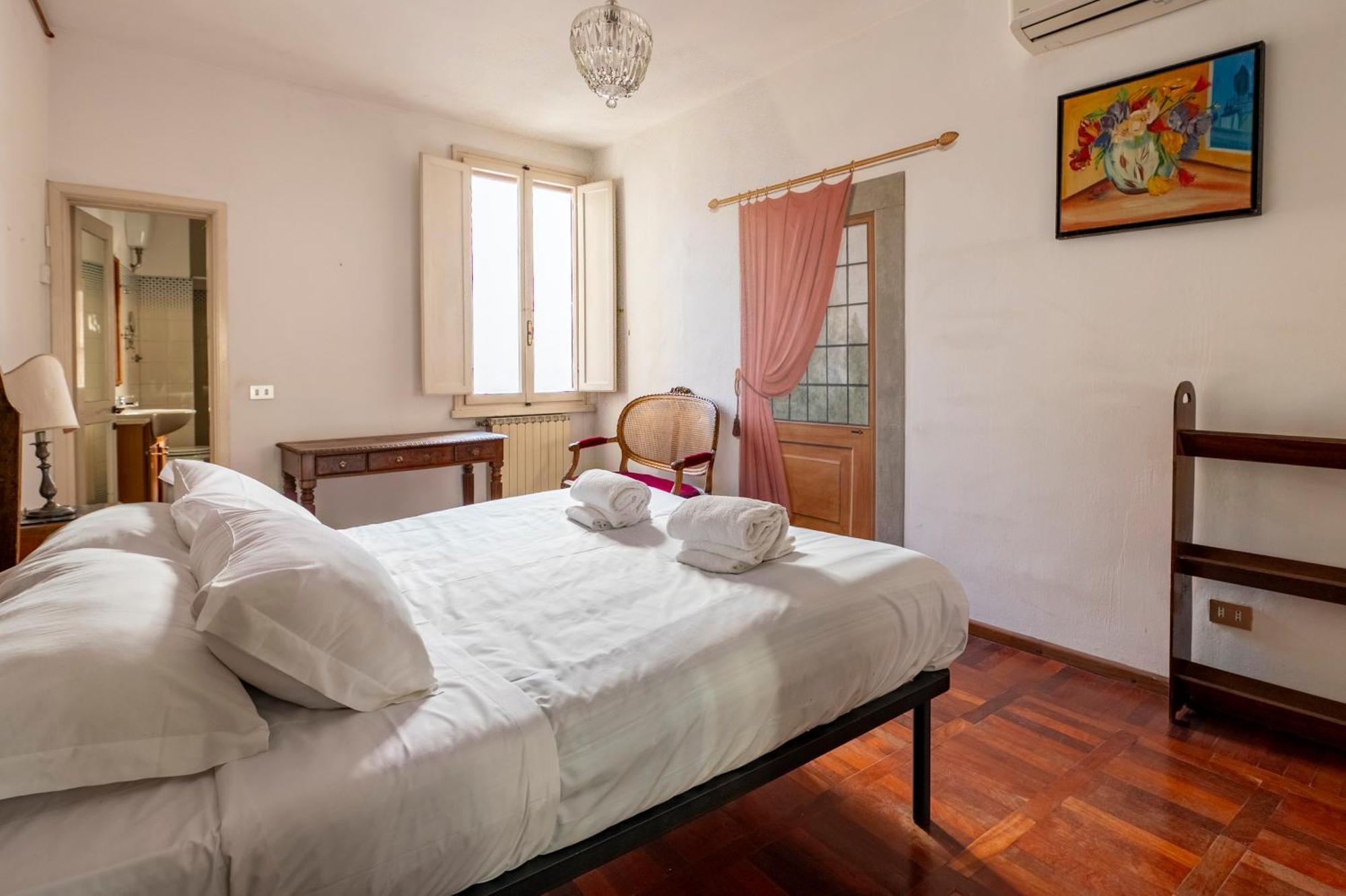 Appartamento Caravaggio House 2 Private Nell'oltrarno Artistico *